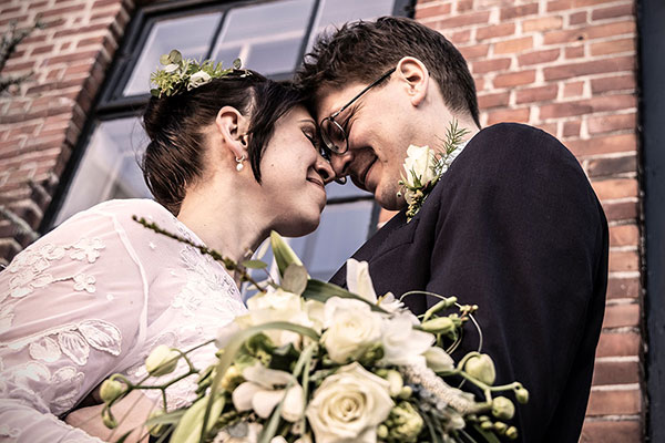 Maria og Christian Schmidt - Fotograf Henrik Espensen Bryllupsfoto af brudeparret Maria og Christian Schmidt fotograferet af fotograf i Randers Fotograf Henrik Espensen